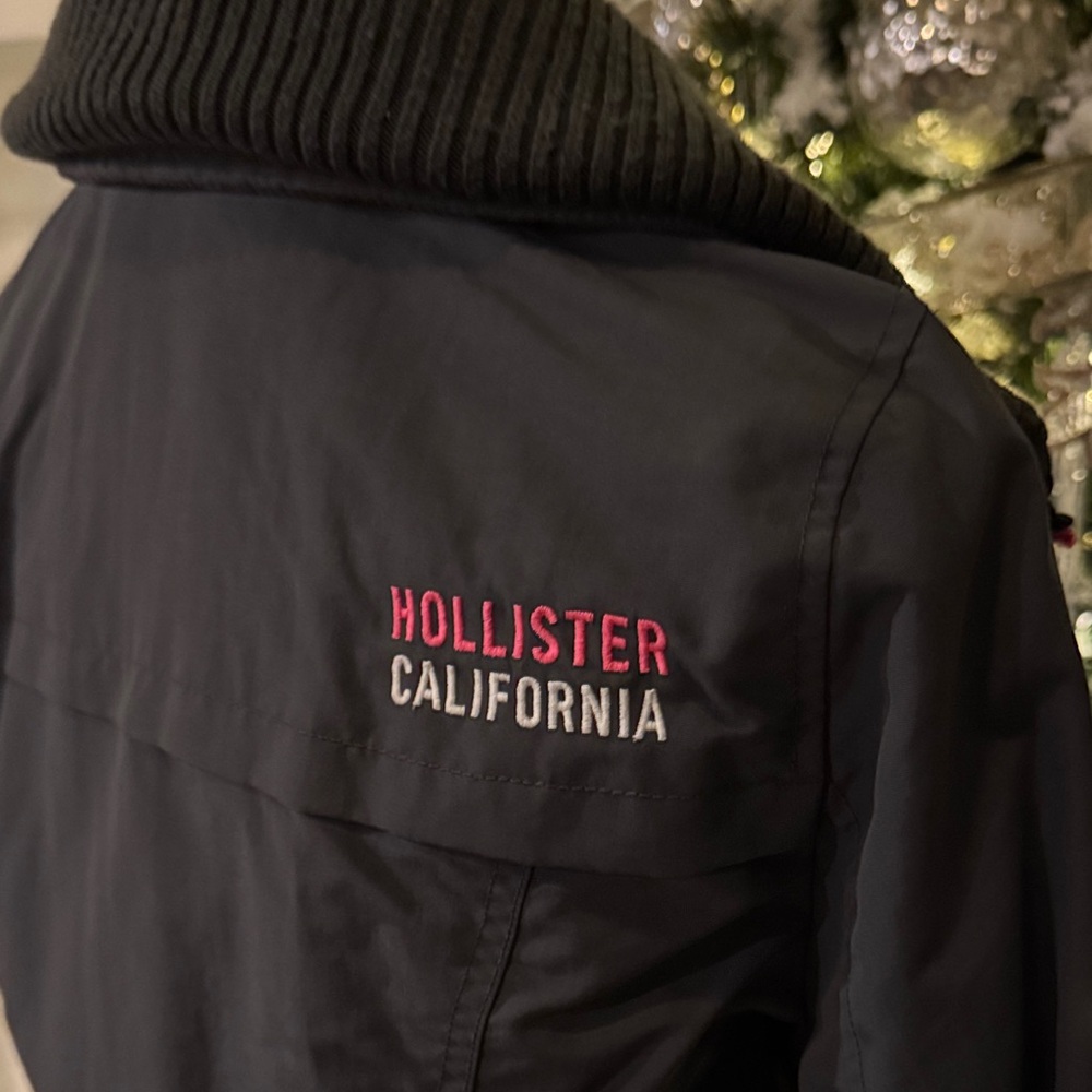 Hollister Women’s All-weather Jacket - Picture 7 of 13